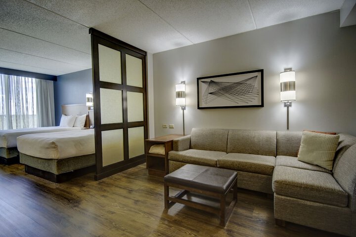 Room 13 of 35