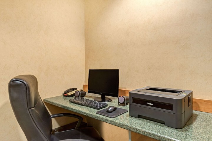 Business Center 42 of 42