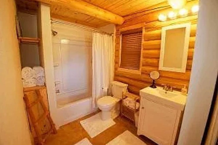 Room 21 of 40