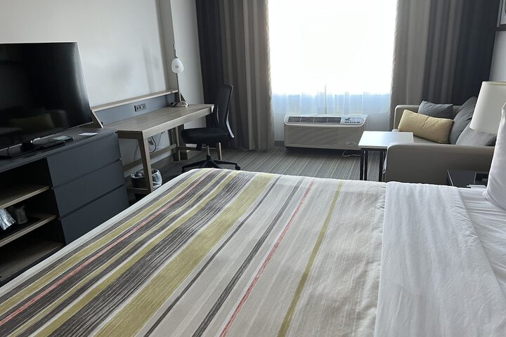 Room 29 of 48