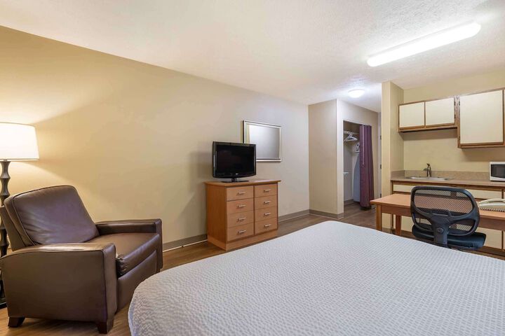 Room 21 of 28