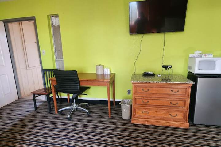 Room 20 of 32