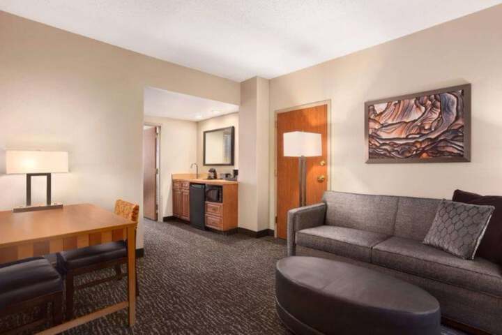 Embassy Suites Northwest Arkansas - Hotel Spa & Convention