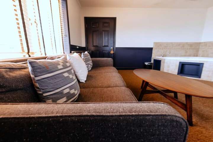 Room 43 of 114