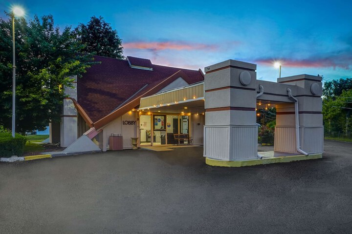 Hotel 3 of 30