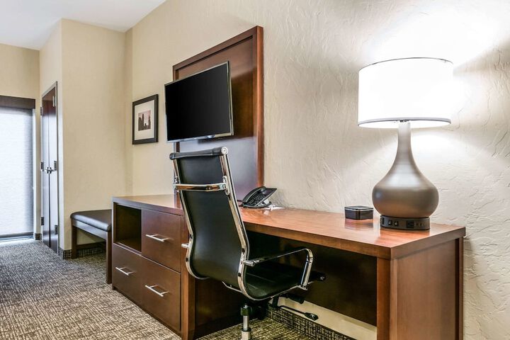 Room 14 of 40