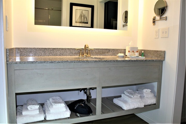 The Avenue Inn and Spa