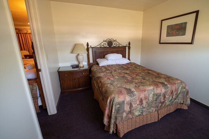 Room 15 of 30