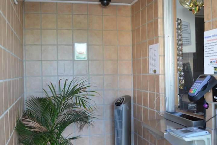 Room 18 of 31