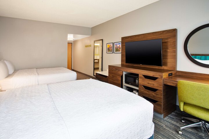 Room 12 of 47