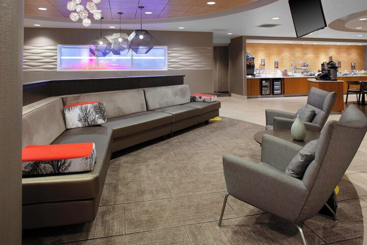 SpringHill Suites Cincinnati North / Forest Park
