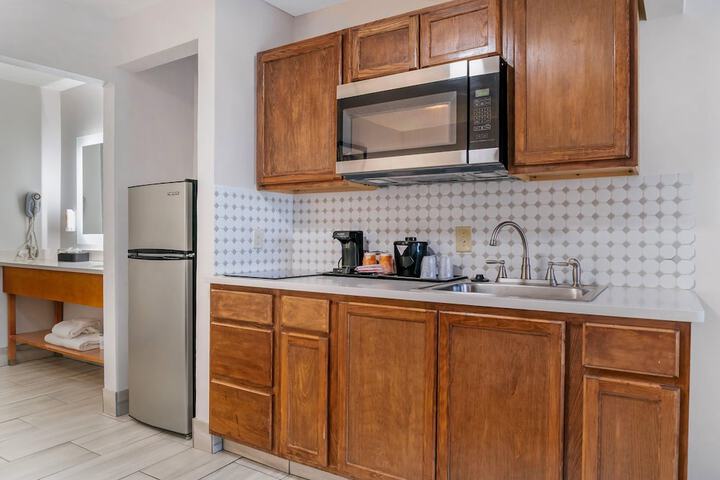 Comfort Suites Auburn Hills-Detroit