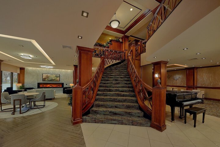 Crowne Plaza Knoxville Downtown University by IHG
