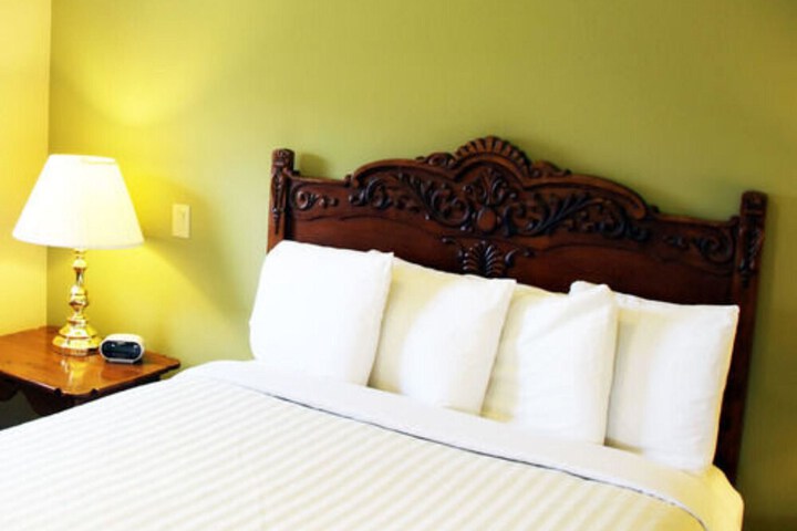 Room 19 of 29