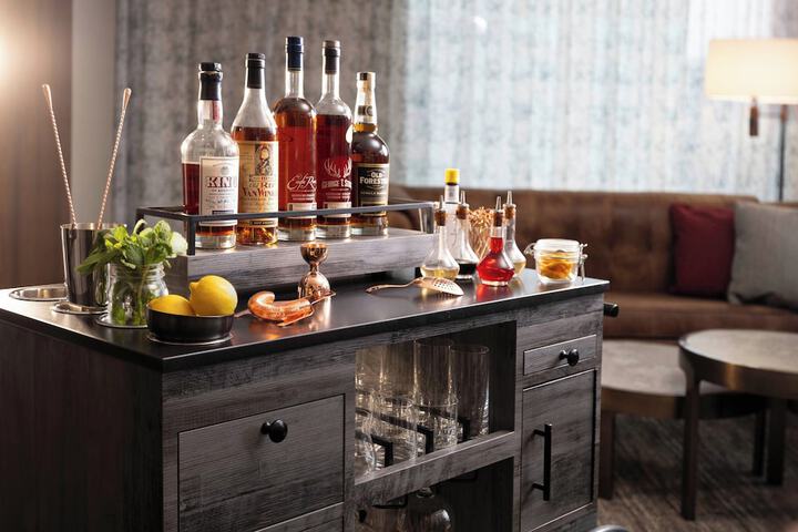 Hotel Distil Autograph Collection