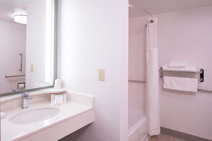 Hilton Garden Inn Evansville