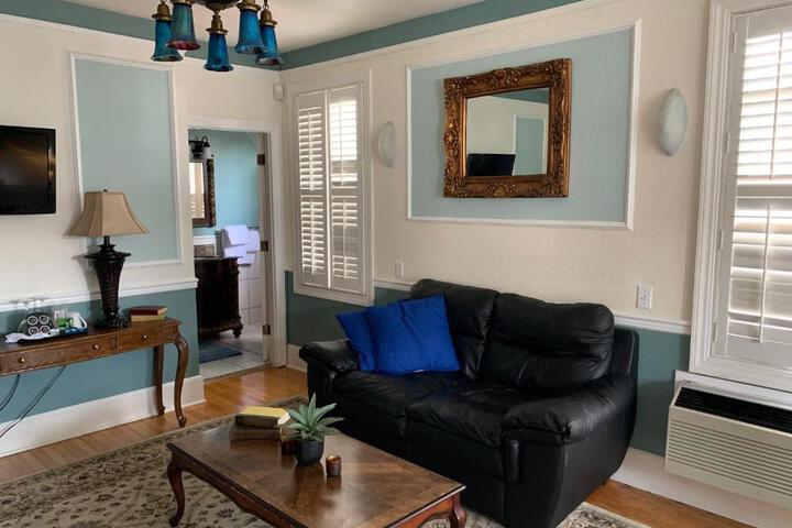The Inn at Benicia Bay