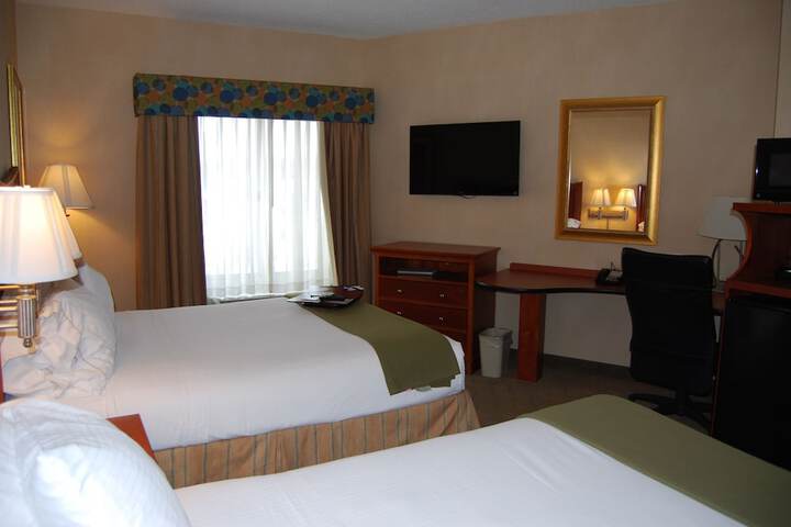 Room 13 of 47