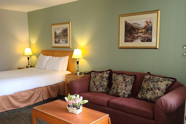 Room 25 of 47