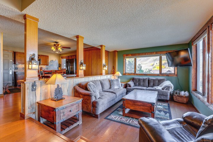 Ski-in / ski-out Granby Ranch Escape With Balcony!