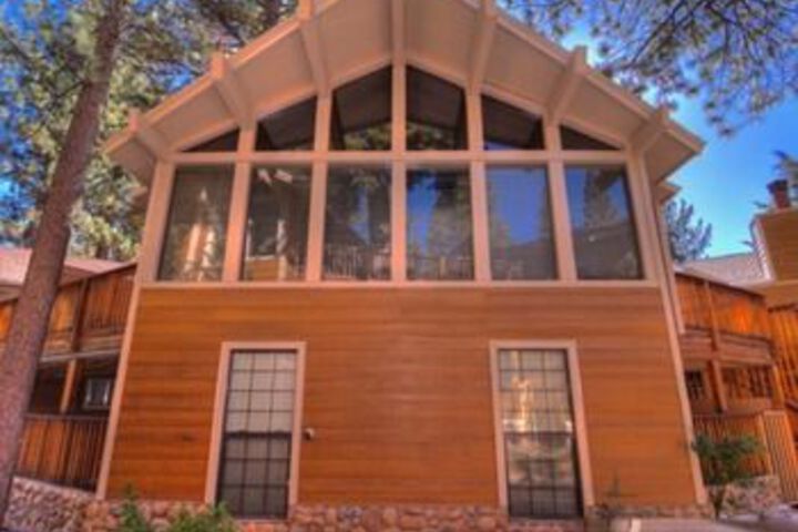 Spacious 3 North Shore Townhome 3 Br Townhouse by RedAwning