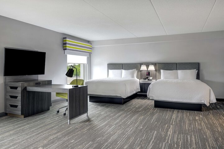Room 4 of 37