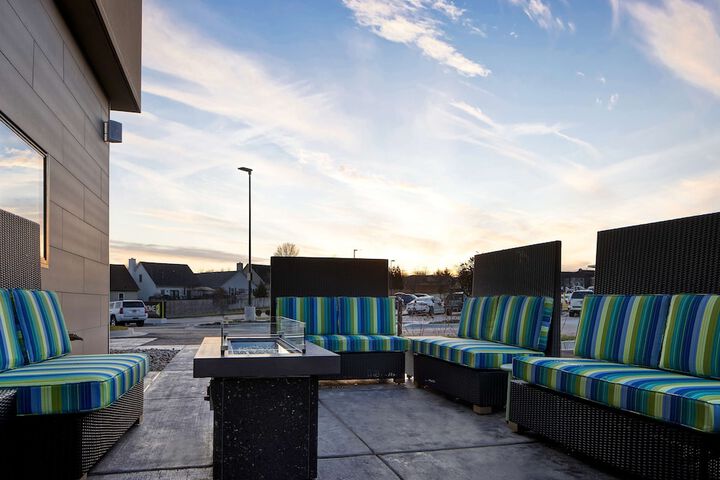 Terrace/Patio 53 of 56
