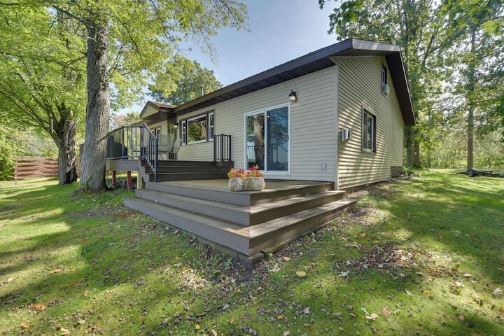 Pet Friendly - Rice Lake Home w / Private Dock!
