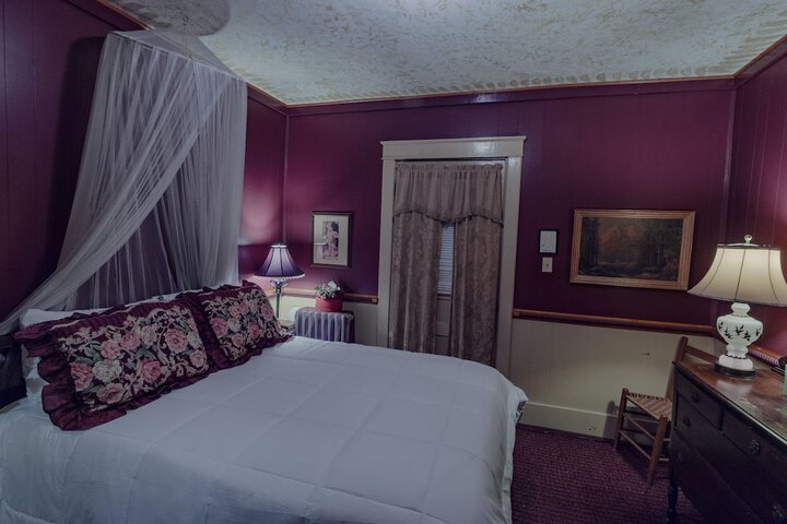 Room 11 of 41