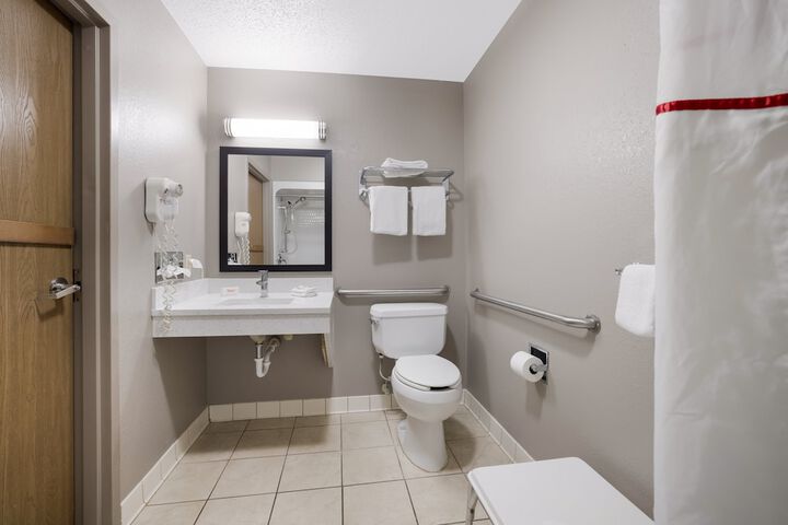 Room 20 of 35