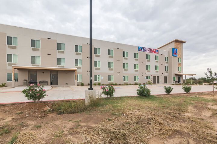 Hotel 4 of 32