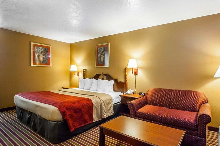 Room 12 of 22