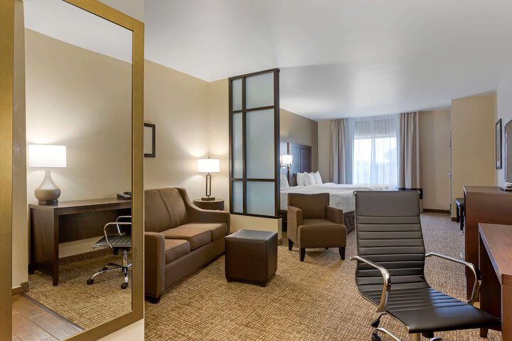 Room 16 of 48