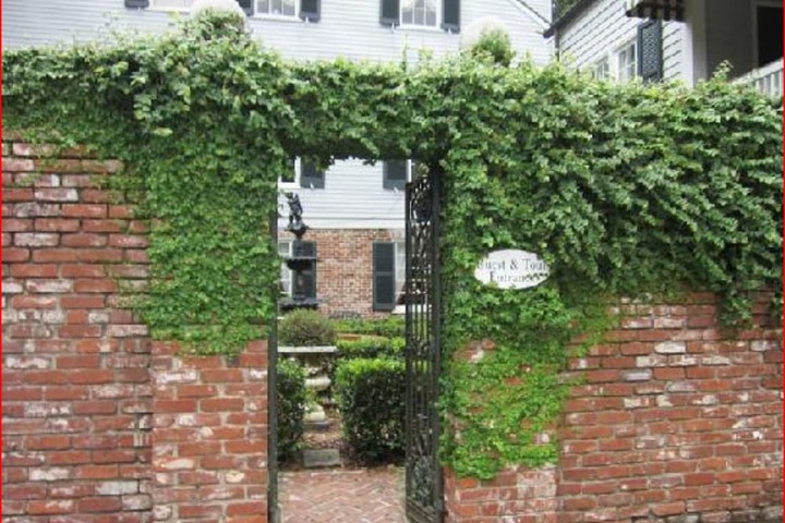 Hotel 4 of 63