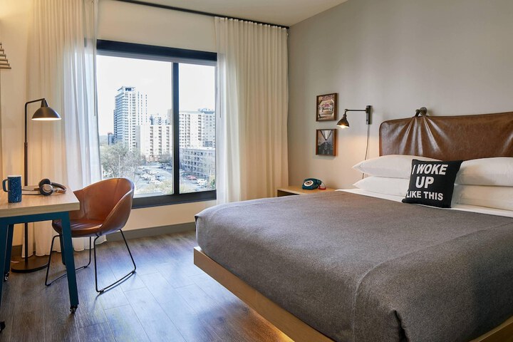 Room 20 of 51