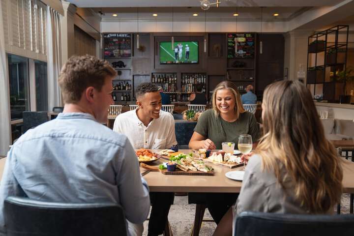 Dining 69 of 85