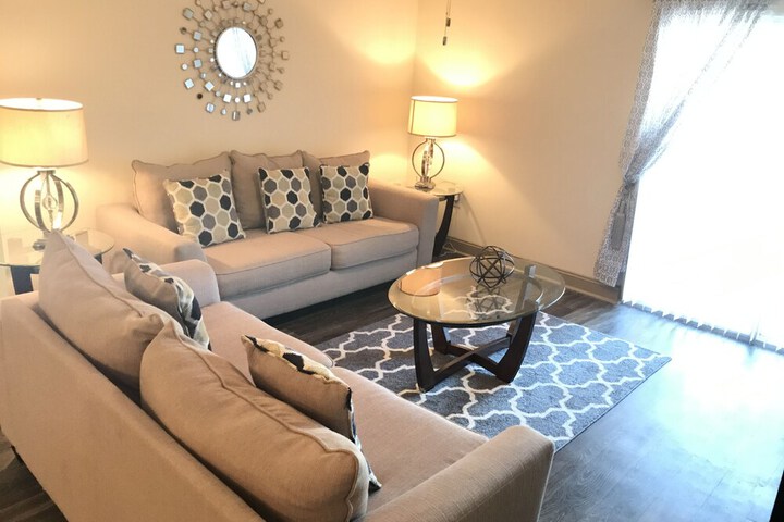 Sawgrass Mall Apartment 2