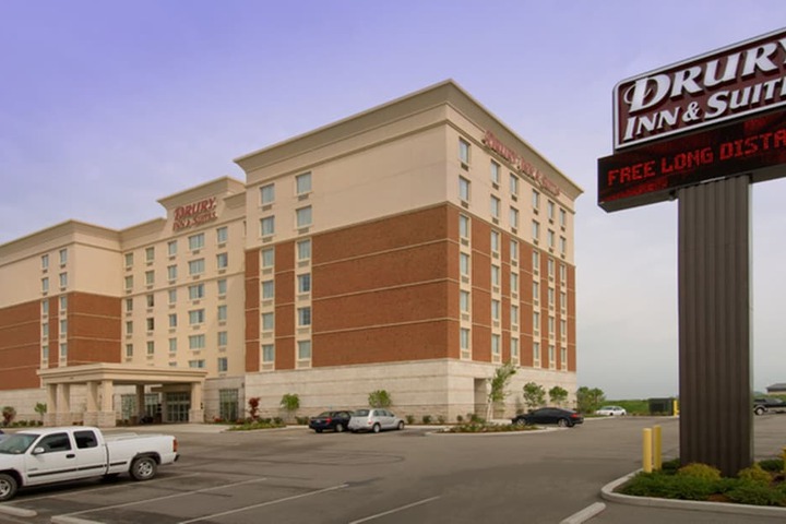 Hotel 2 of 40