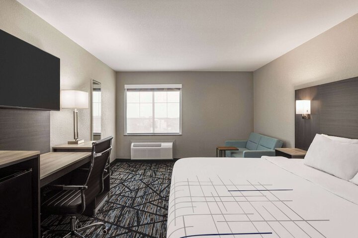 Room 14 of 39