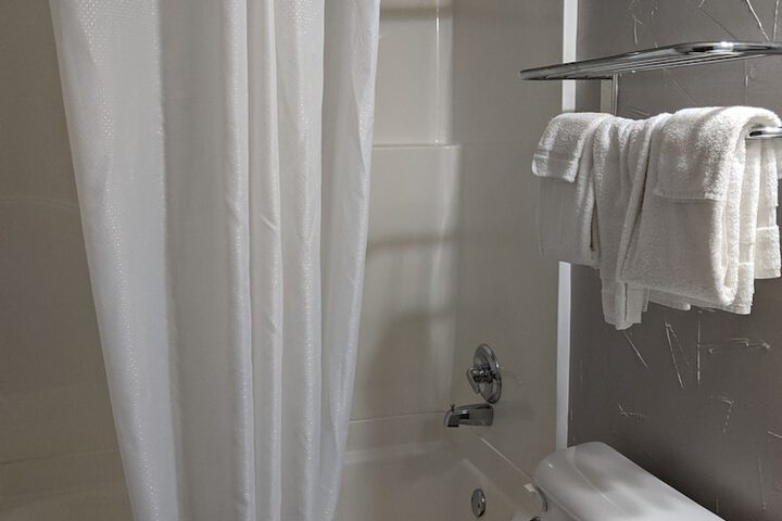 Room 21 of 28