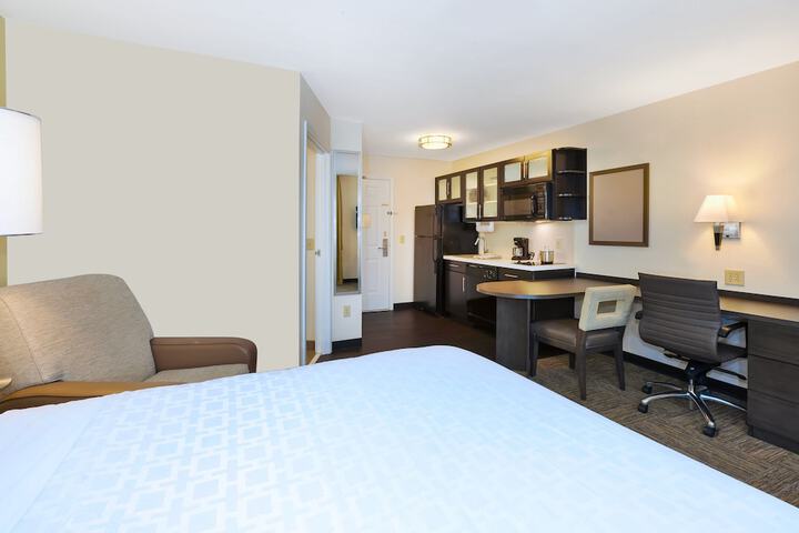 Room 19 of 27