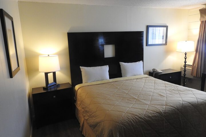 Room 41 of 60