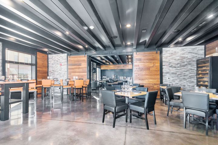 Cobblestone Hotel and Suites Janesville