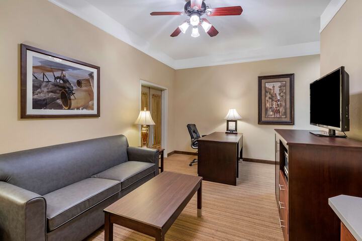 Room 10 of 39