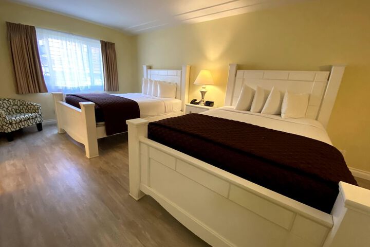 Hollywood Celebrity Hotel