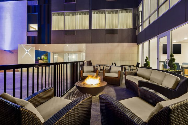 Holiday Inn Express Evansville Downtown by IHG
