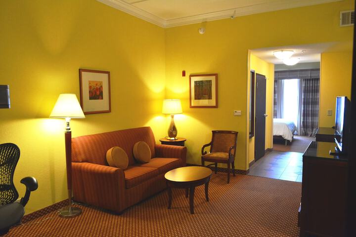 Room 24 of 59