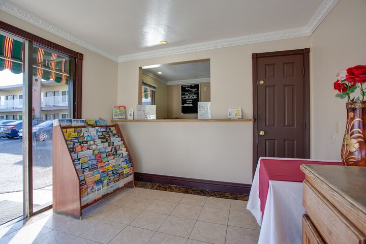 Hotel Interior 11 of 23