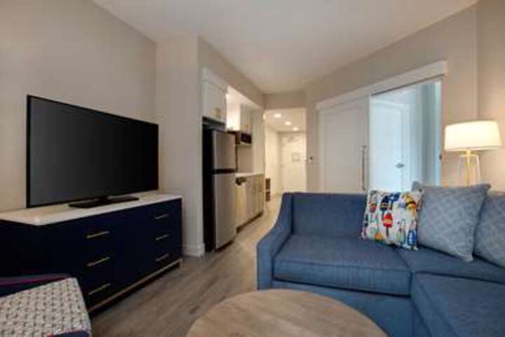 Room 123 of 152