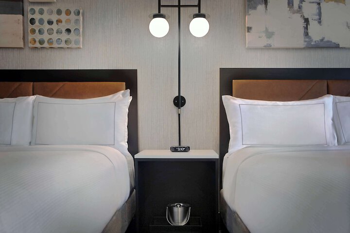 Room 34 of 80